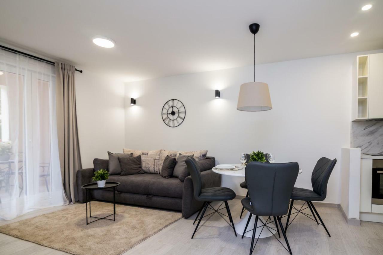 Fk Apartments Pakoštane Zewnętrze zdjęcie